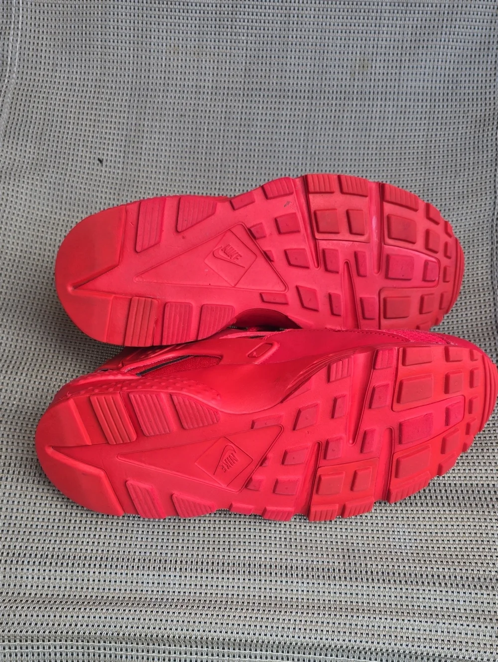 Nike all red